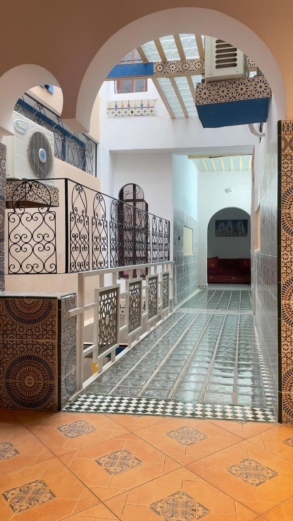 Hotel Ryad Tetouan Aero エクステリア 写真